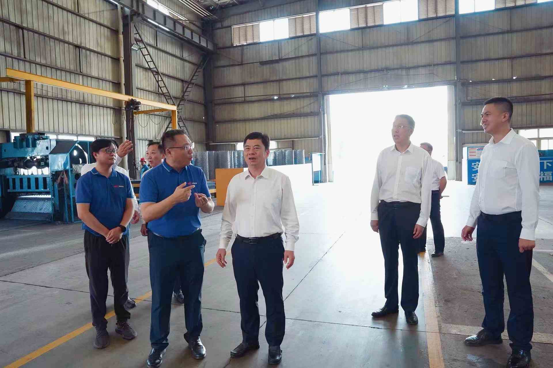 市委書記馬澤江調(diào)研東特特裝：錨定智造新賽道，鍛造專汽新優(yōu)勢